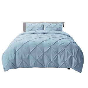 Aoyatex 3 Pieces Pleated Quilted Duvet Cover Set. 