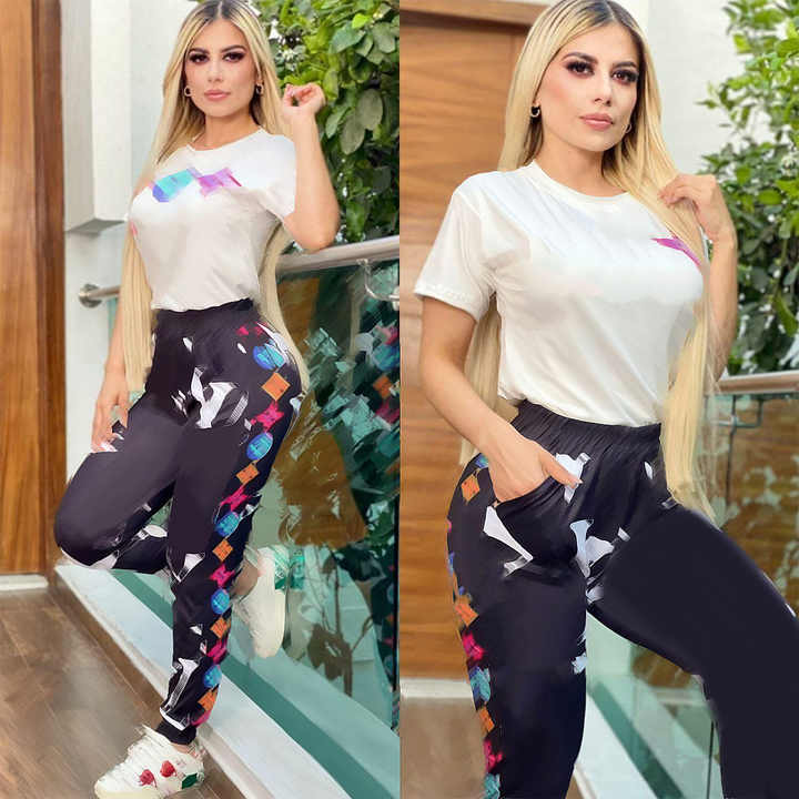 Women's sportswear 