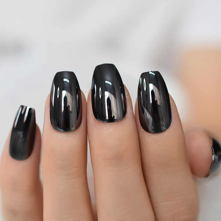 أظافر صناعية معدنية سوداء ذات سطح عاكس - Metallic Black Fake Nail Reflective Surface