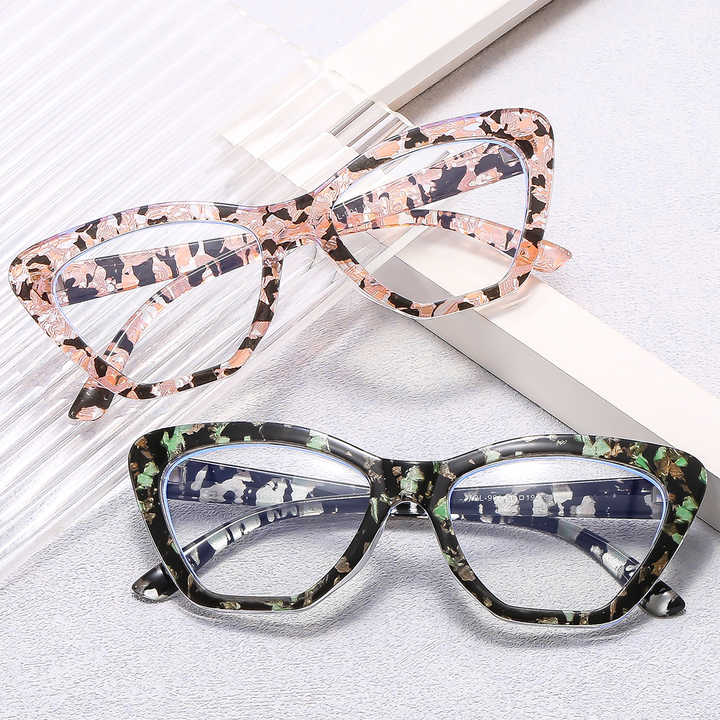 Women's glasses 