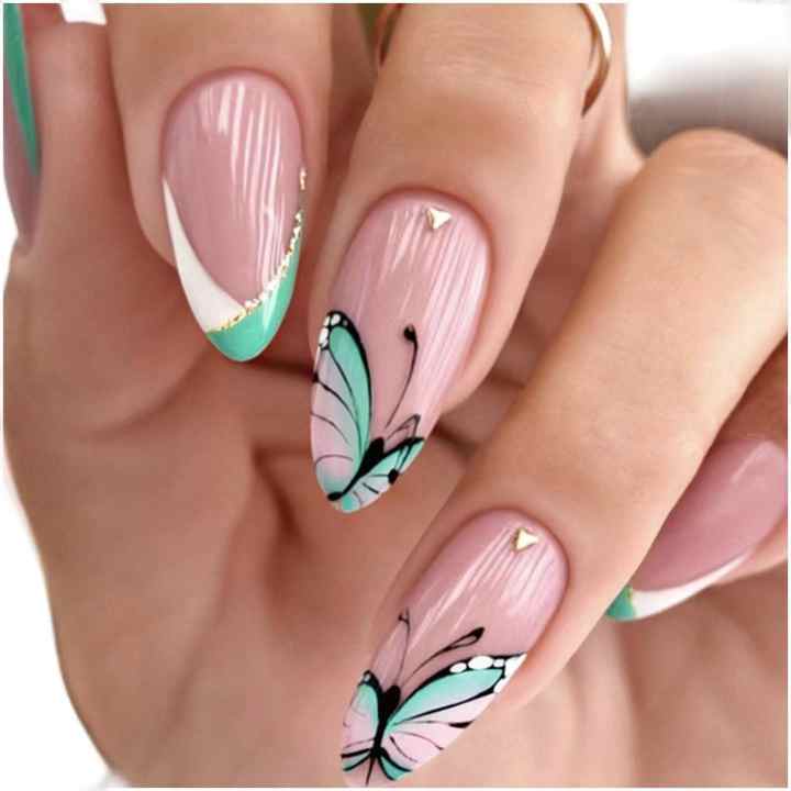 اظافر يد اكريلك طويله