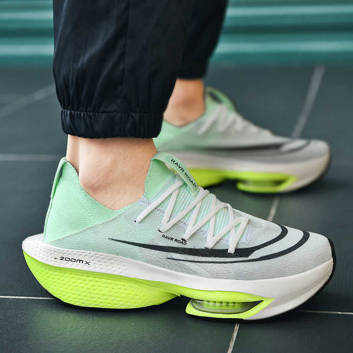 lightweight running shoes 