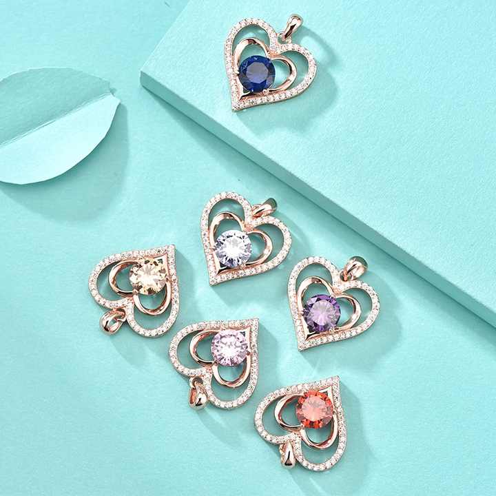 heart-shaped necklace 