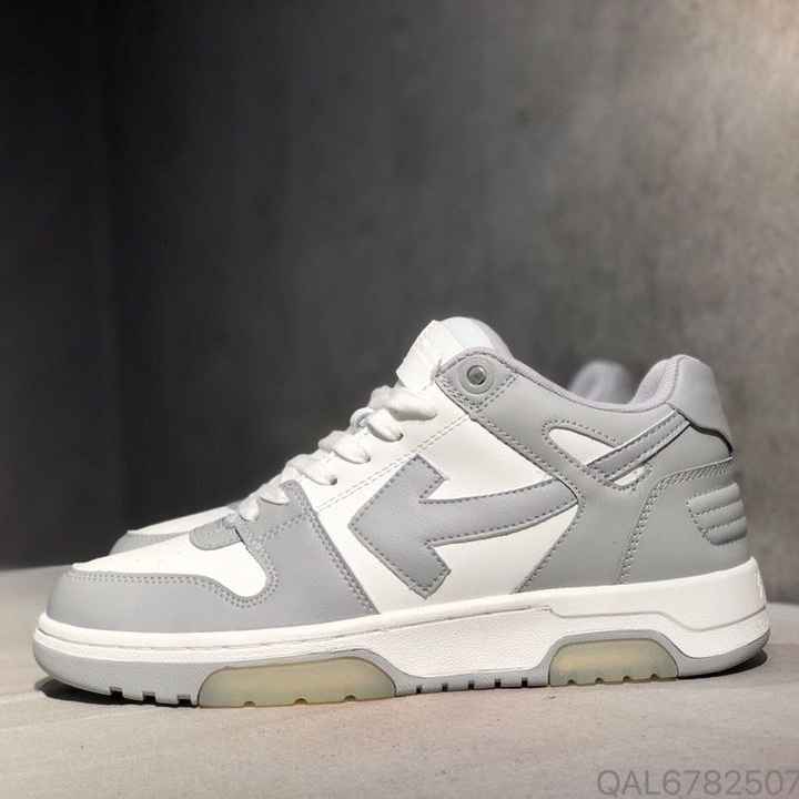 Men's casual shoes 