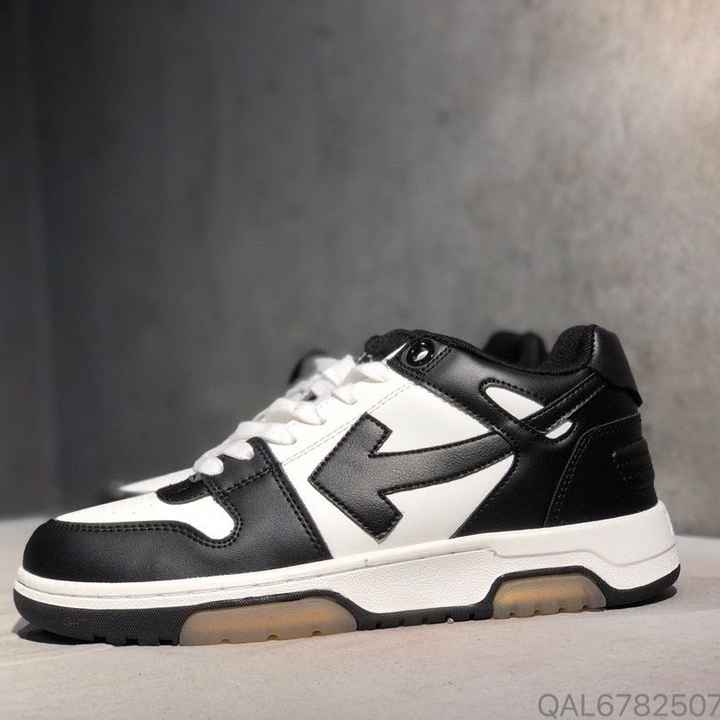 Men's casual shoes 