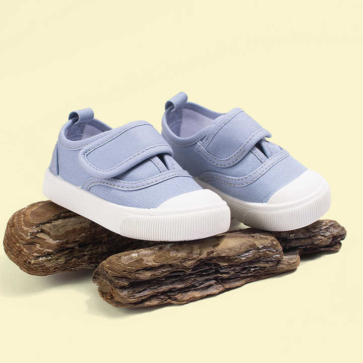New Spring Boys Canvas Shoes Children. 