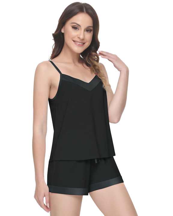 طقم بيجامات نسائي