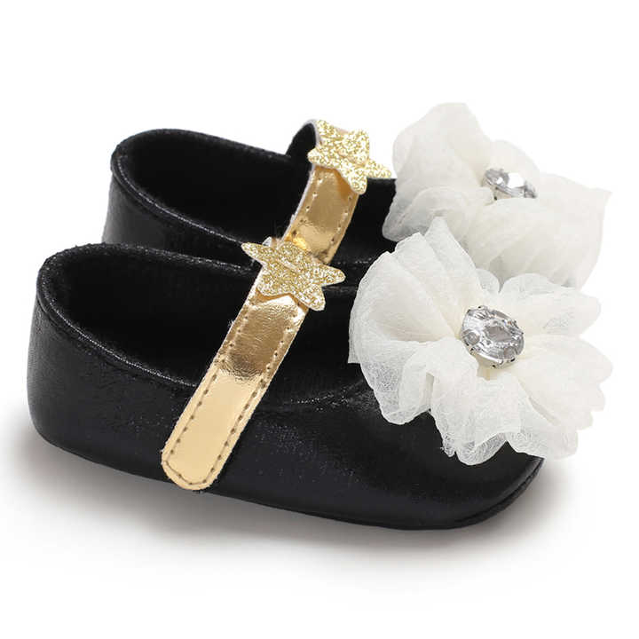 children's shoes 