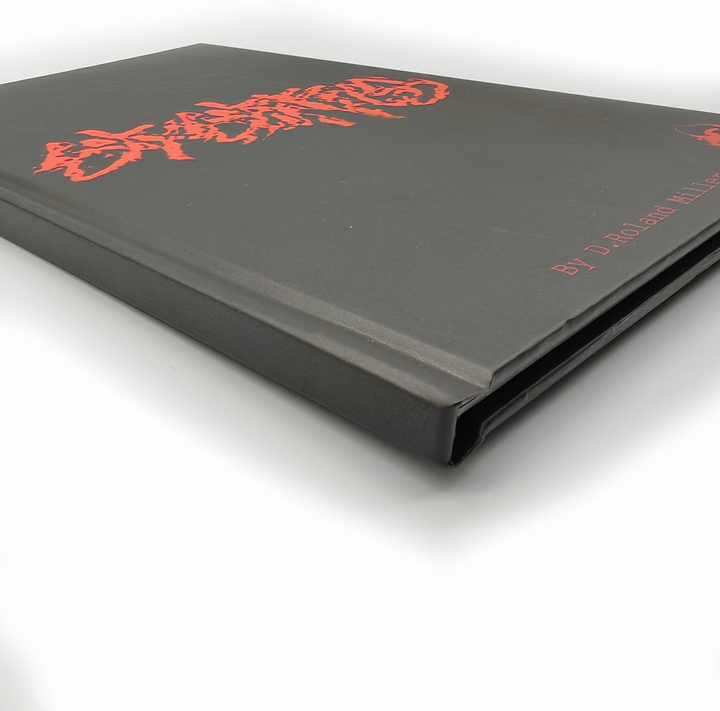 الأكثر مبيعًا كتب غلاف مقوى مخصصة كتيبات ورق . Best Selling Custom Hardcover Books High Quality Paper