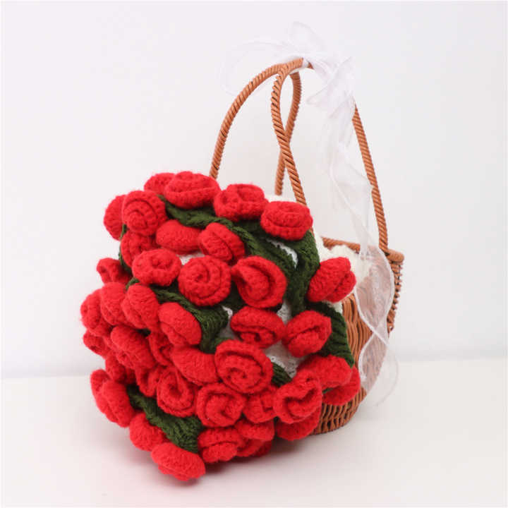 Mothers Valentines Birthday Gift-  بطانية مصنوعة يدويًا على شكل وردة كروشي