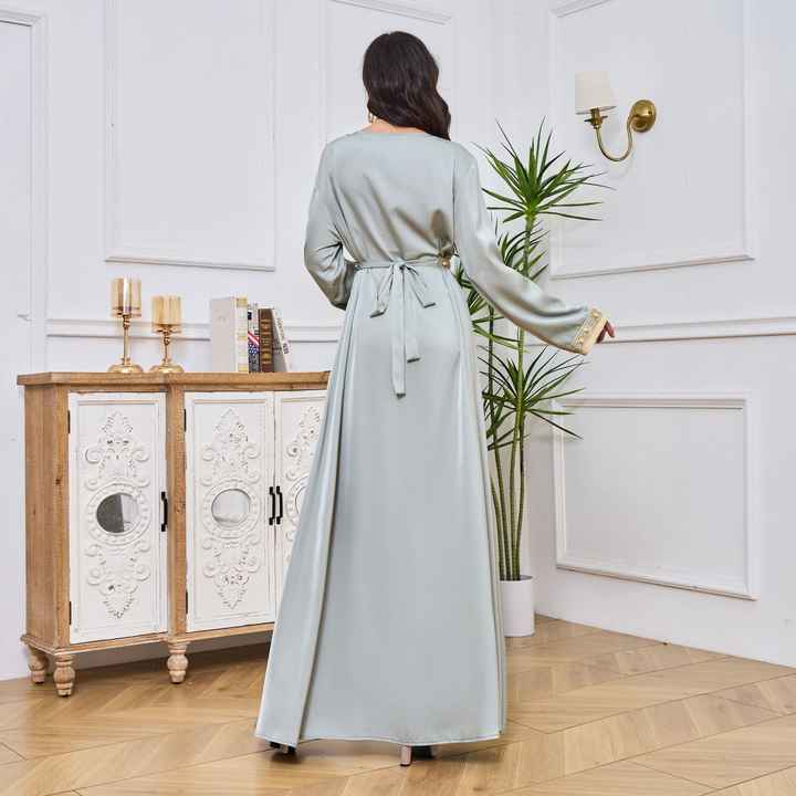 Women's caftans and jalabiyas