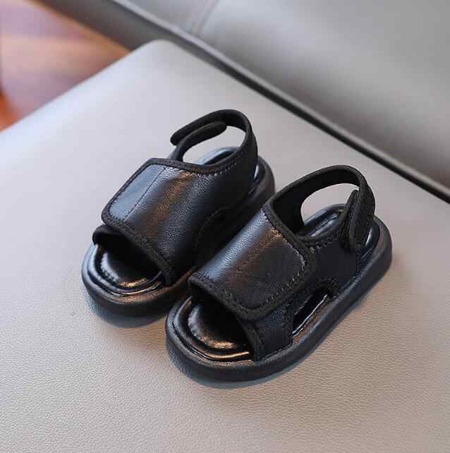 Comfortable shoes for children, leather sandals for boys 
