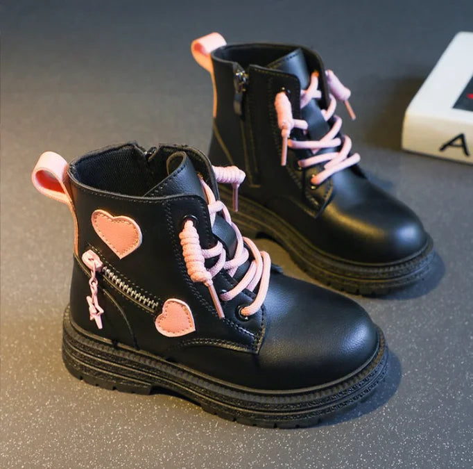 بوت بنات  أنيقة