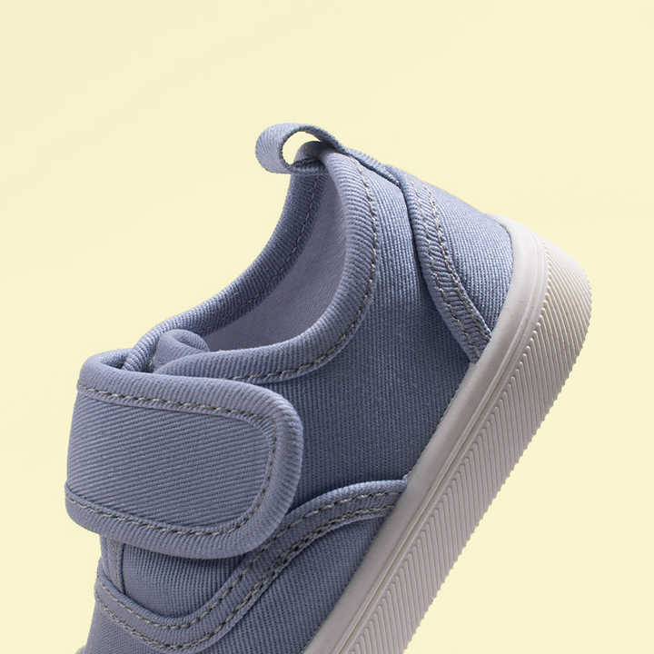 New Spring Boys Canvas Shoes Children. 