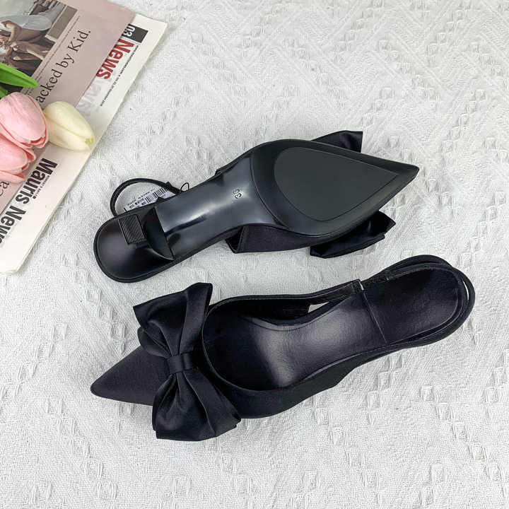 كعب نسائي انيق