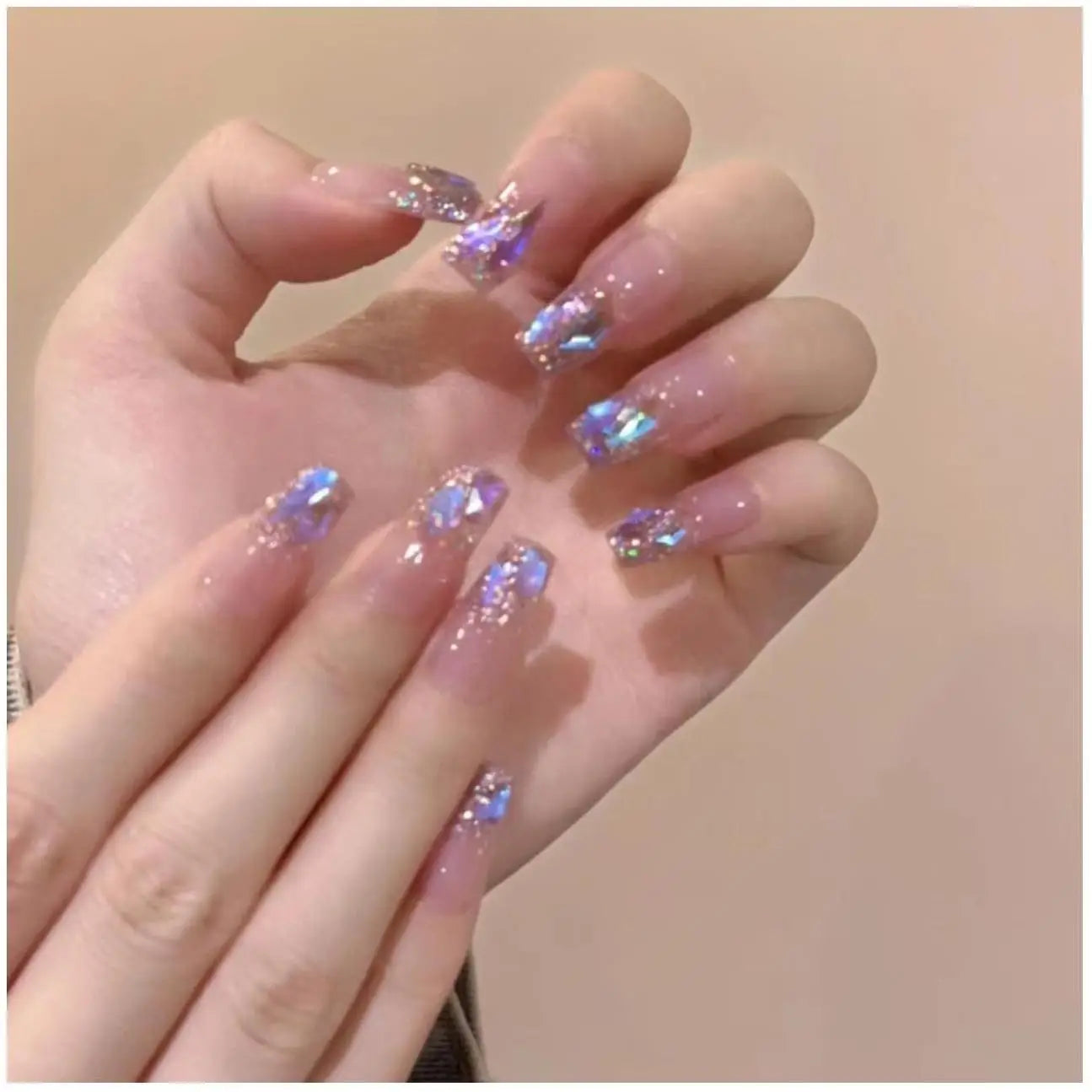 nails - fingernails 