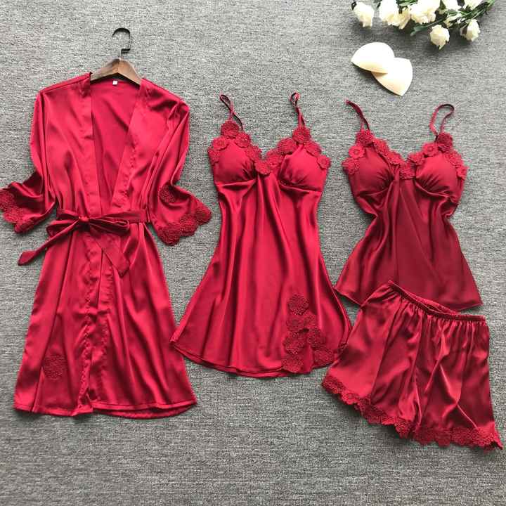 Women's sleepwear