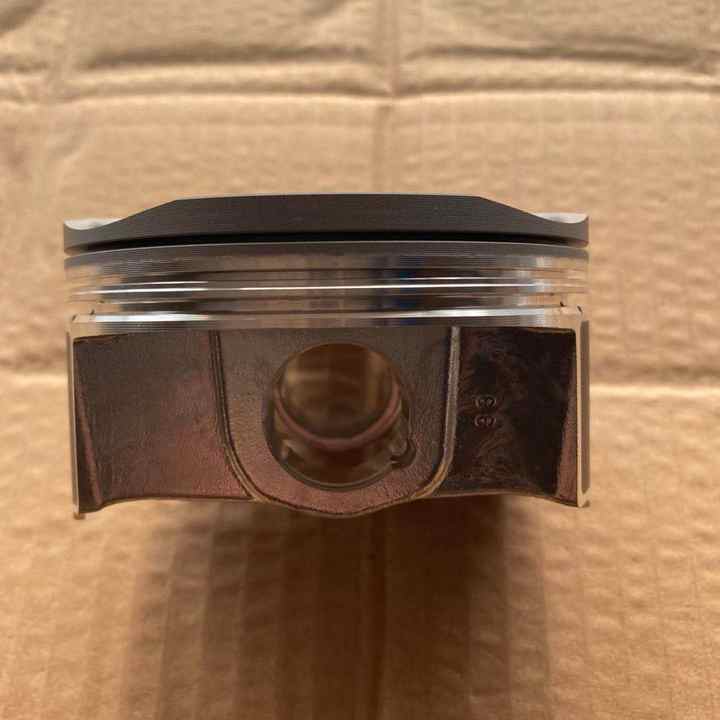 طقم مكبس محرك ناقل الحركة