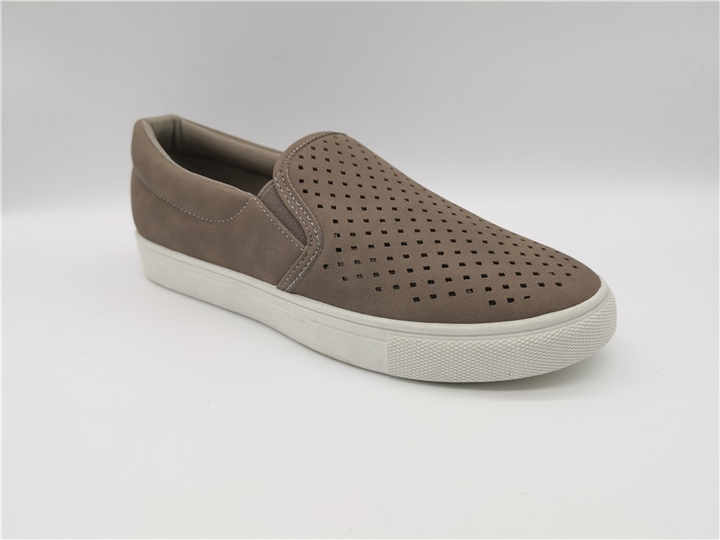 Durable women's shoes 