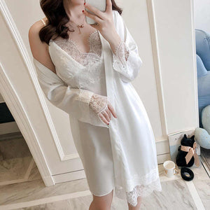 Women's sleepwear 