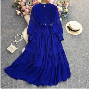 Long-sleeved dress 