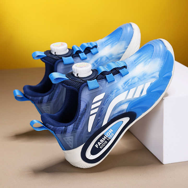 New high quality sneakers. 