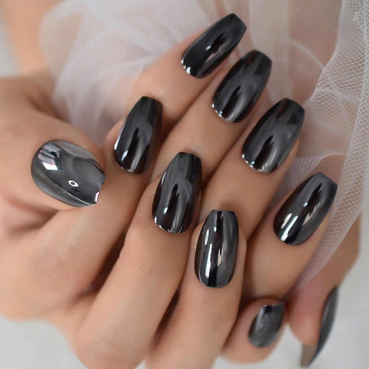 أظافر صناعية معدنية سوداء ذات سطح عاكس - Metallic Black Fake Nail Reflective Surface