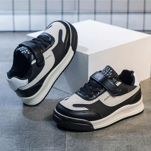 Lightweight, round-toe children's sneakers. Boys' sneakers. 