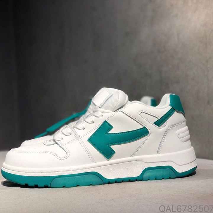 Men's casual shoes 