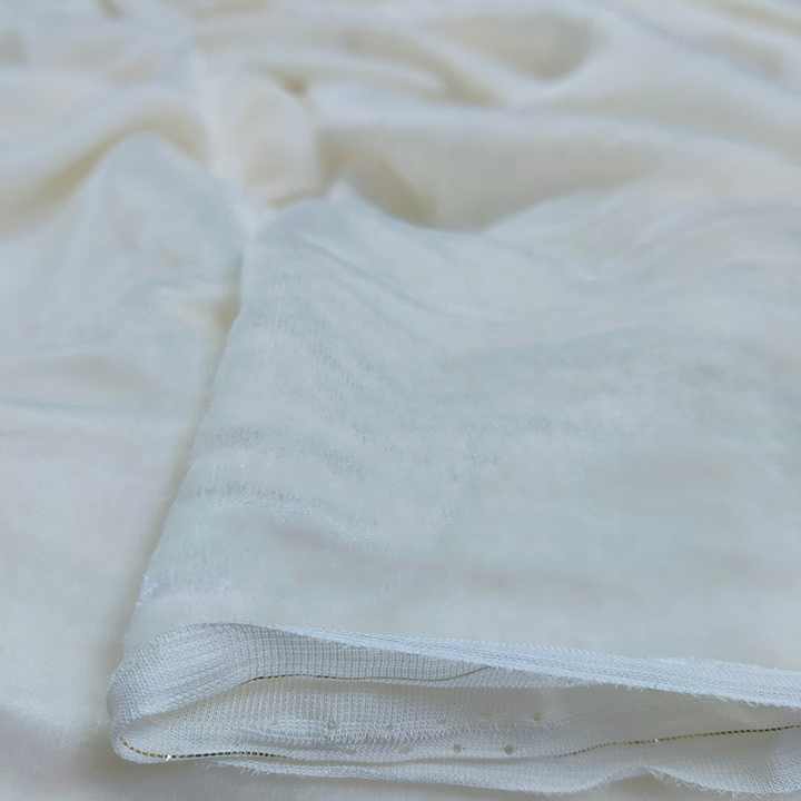 Silk Velvet Fabric Fabric for Dress - قماش مخملي حريري أبيض