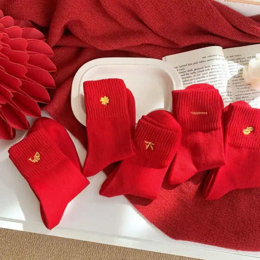Knitted for Winter Festive New Year Star Alignment Cotton Socks for Men and Women, Red Socks Bring Good Luck
