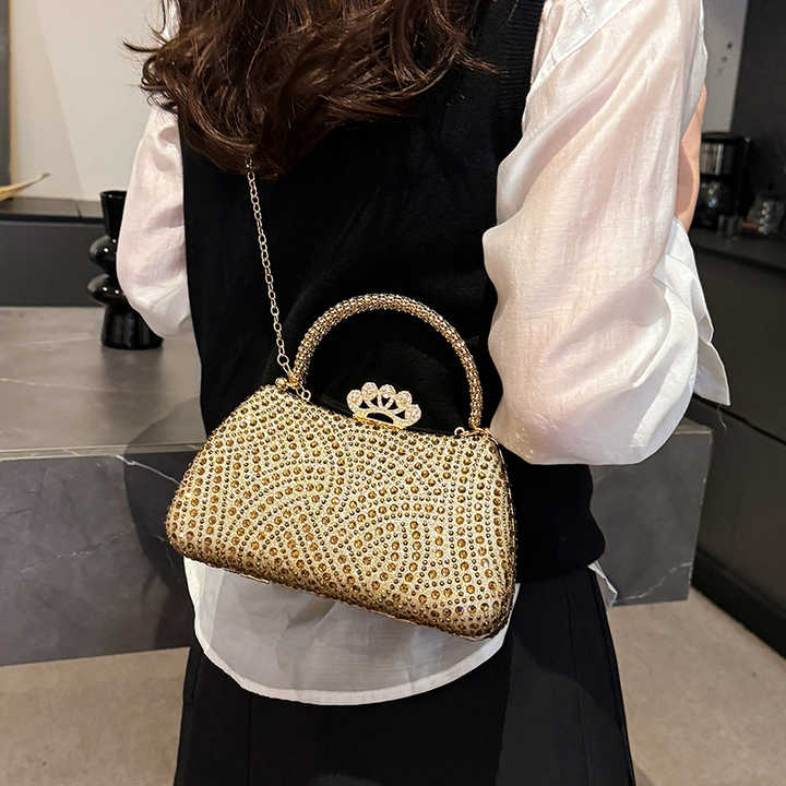 حقائب سهرات نسائية سهرة جديدة للنساء