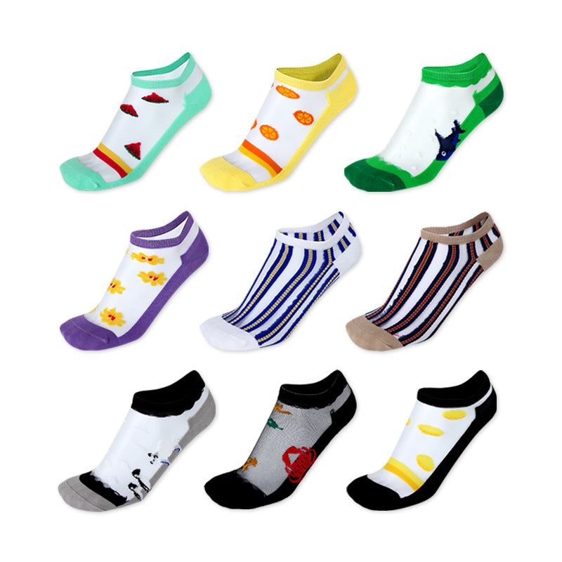 الجوارب الفتيات