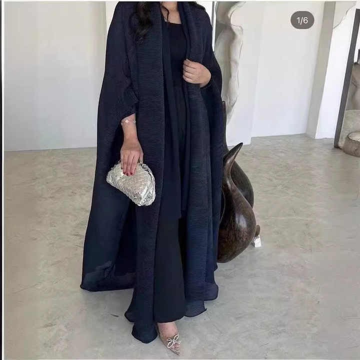 عبايه المناسبات ملونه