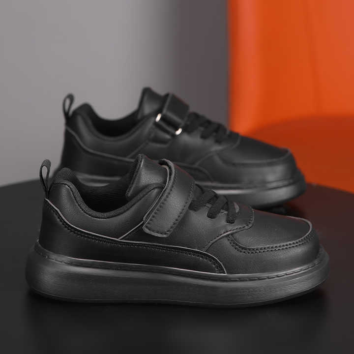 أحذية رياضية خفيفة