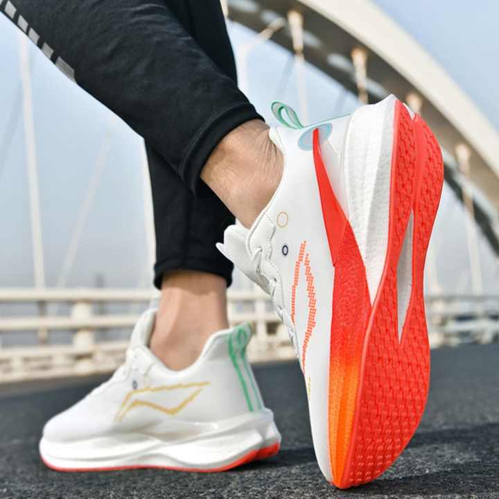 أحذية رياضية للرجال