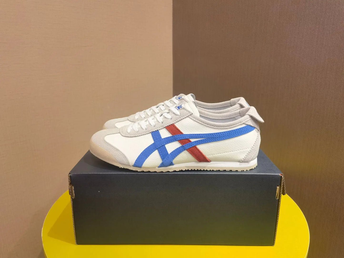 Boys' sneakers 