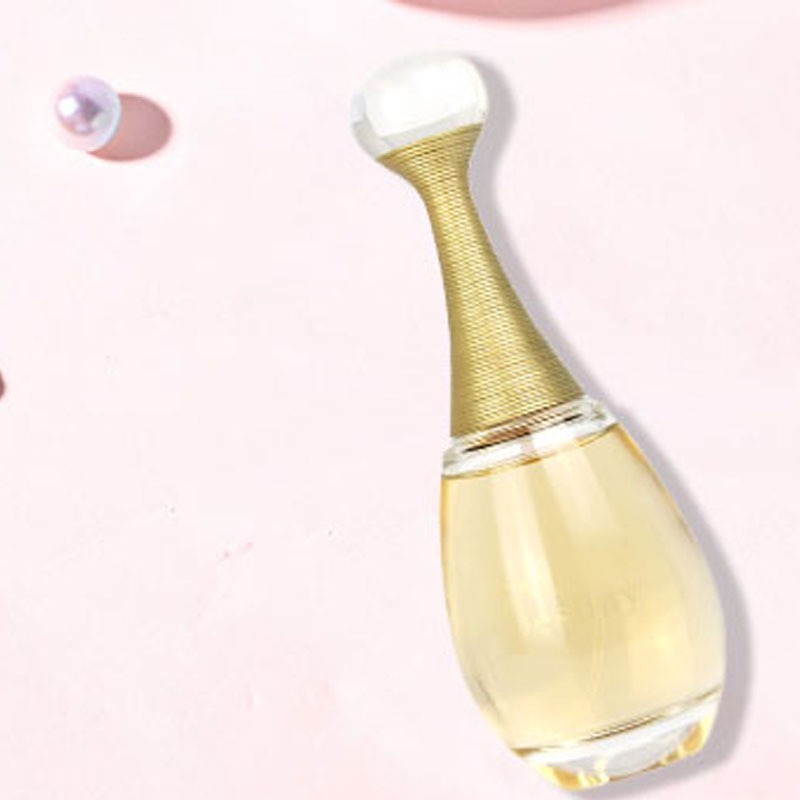 عطور نسائيه
