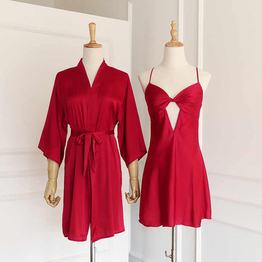 طقم نوم نسائي