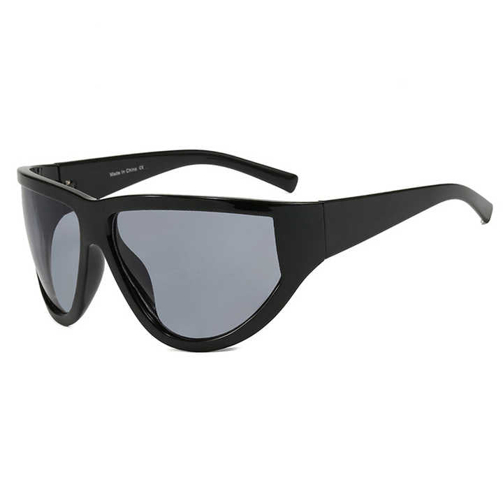Women's sunglasses suitable for swimming 