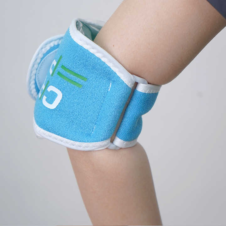 Cold compression therapy device for the knee with cooling injection medical devices 