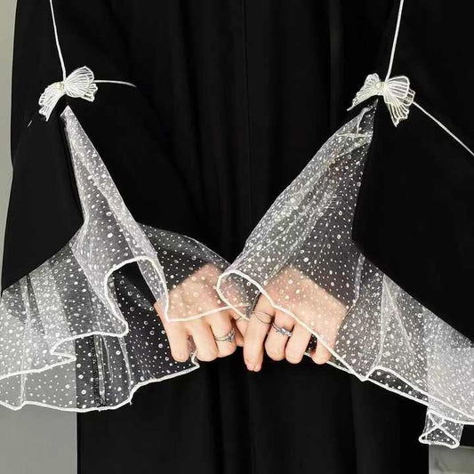 Black closed abaya 