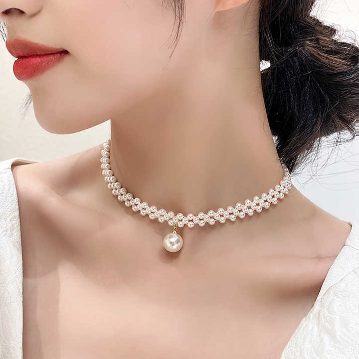 pearl necklace 
