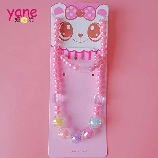 Girls' accessories