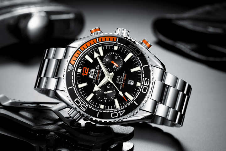 ساعات رجالية فاخرة جديدة مقاومة للماء ميكانيكية . New Luxury Men's Watches Waterproof Automatic