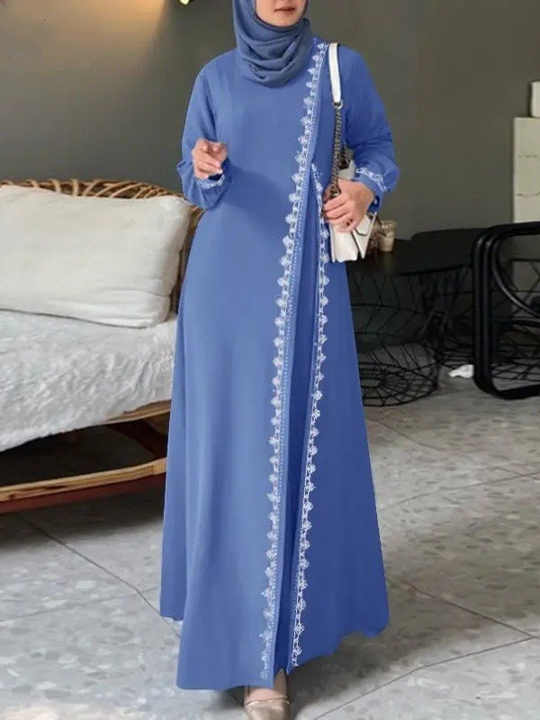 عبايات ملونة  نسائيه