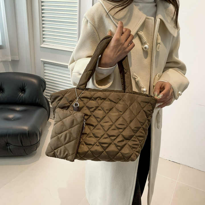 Women's handbags 