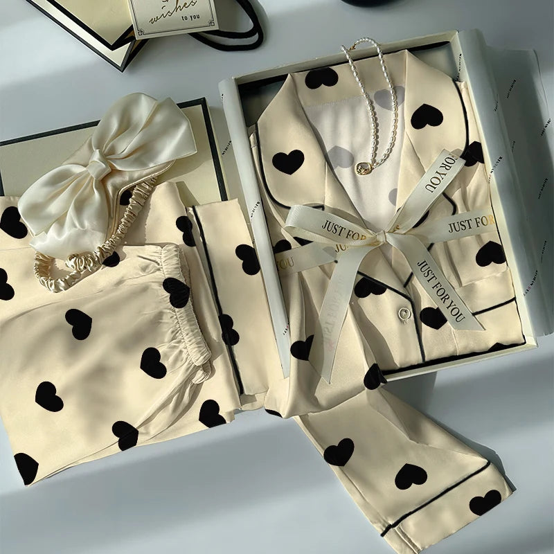 Women's long-sleeved pajamas 