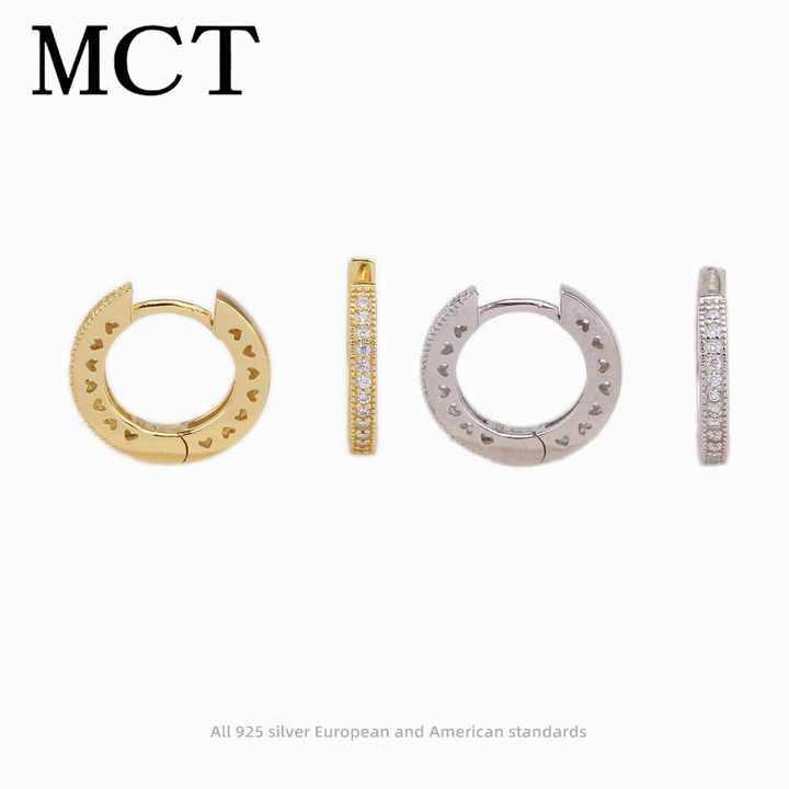 simple hoop earring 