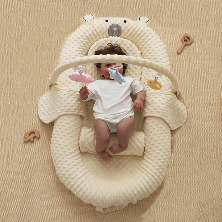 Best Selling Baby Carrier Nest Newborn Silk Filling Cotton Washable Baby Chairs with Toy Rack 